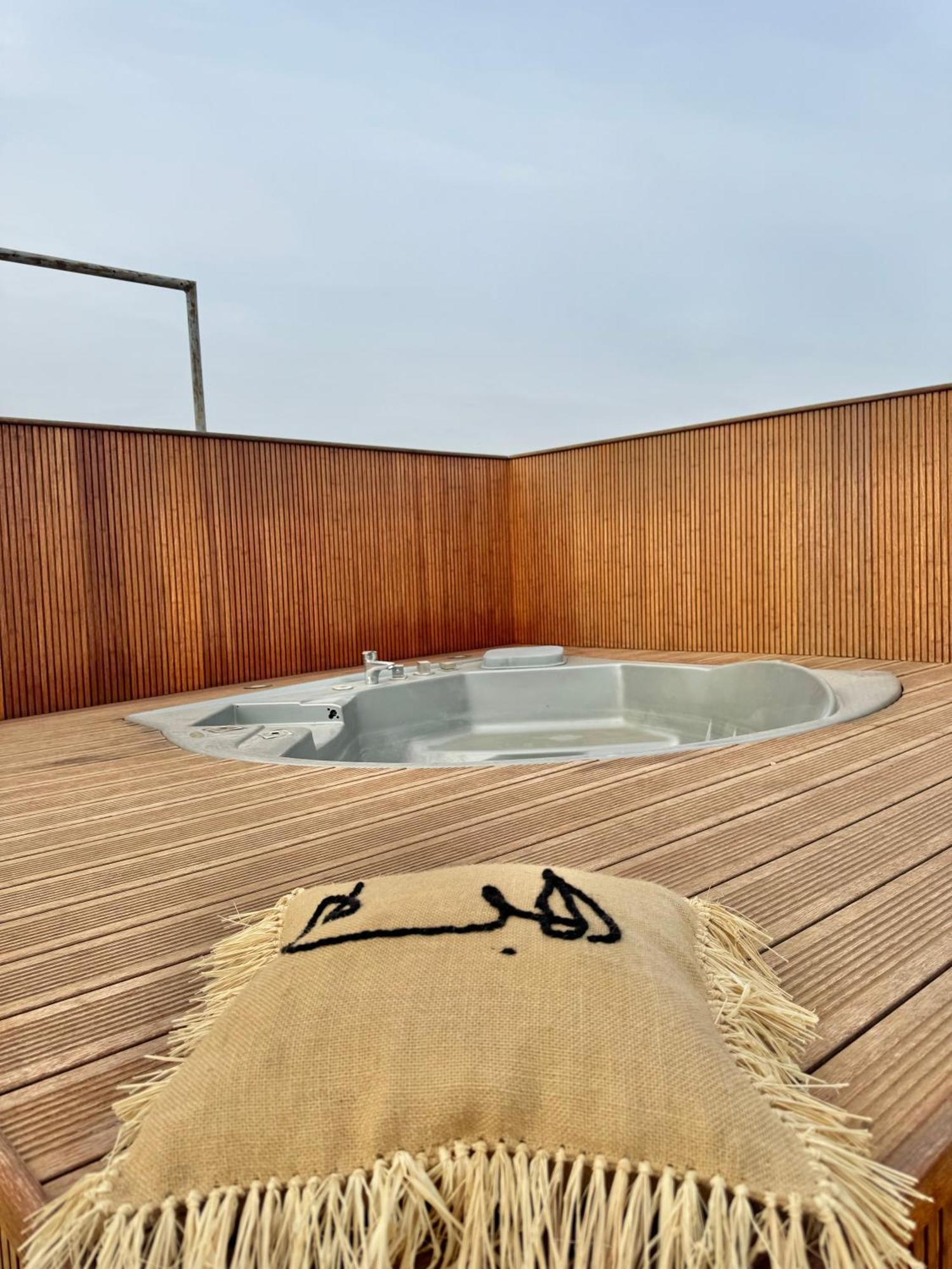 Moon House Villa Ville Nouvelle Bagian luar foto